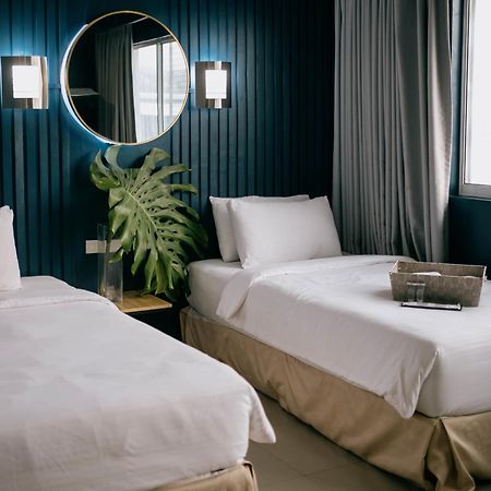 Dosi Hotel Ph تاليساي المظهر الخارجي الصورة